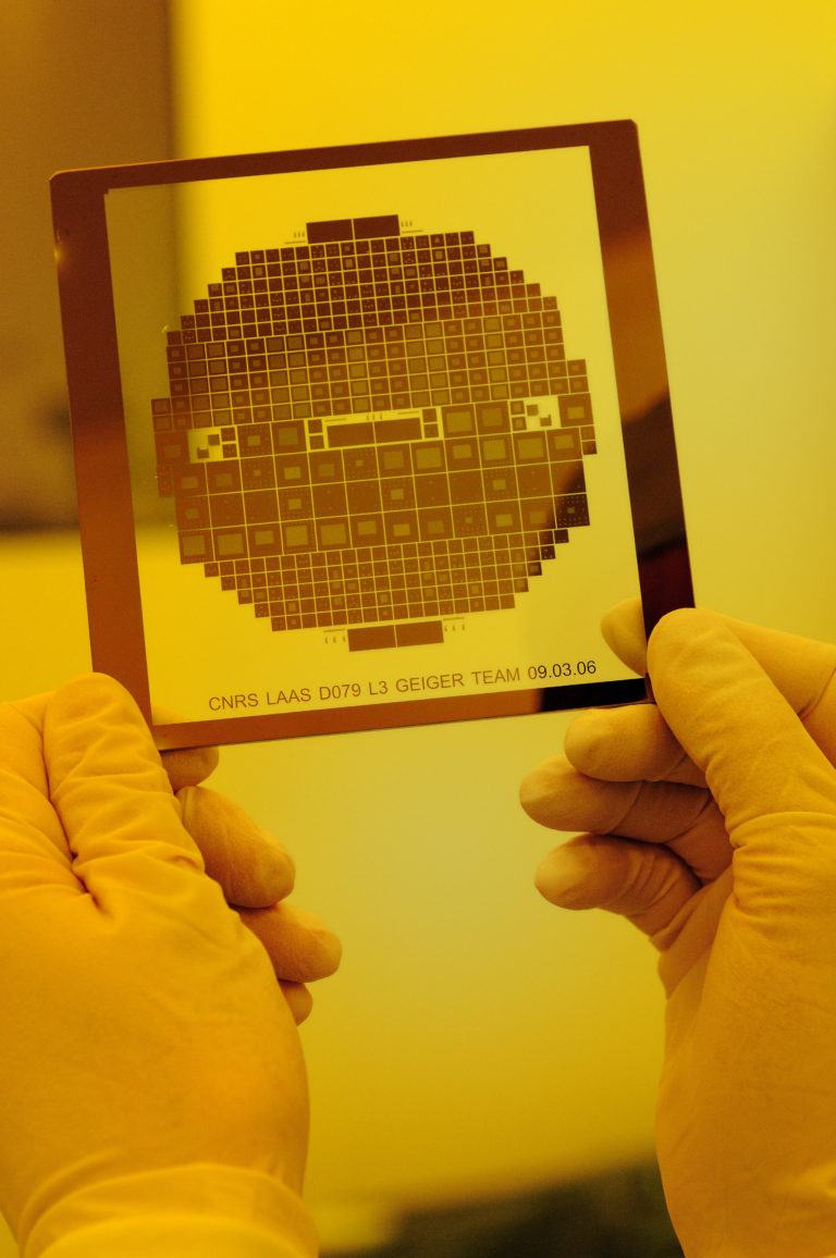 Plateforme micro et nanotechnologies : masque de photolithographie