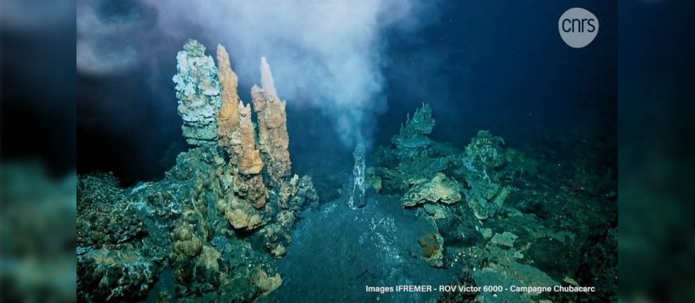 Source hydrothermale observée lors de la campagne Chubacarc en 2019